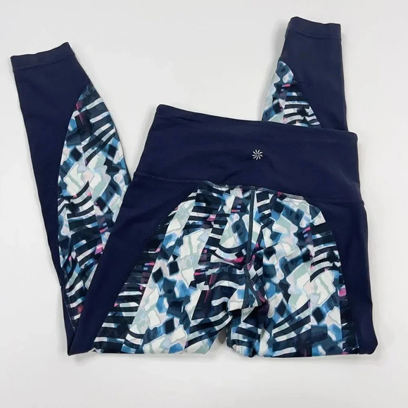 Athlete Distortion Salutation 7/8 Legging - Picture 4 of 10